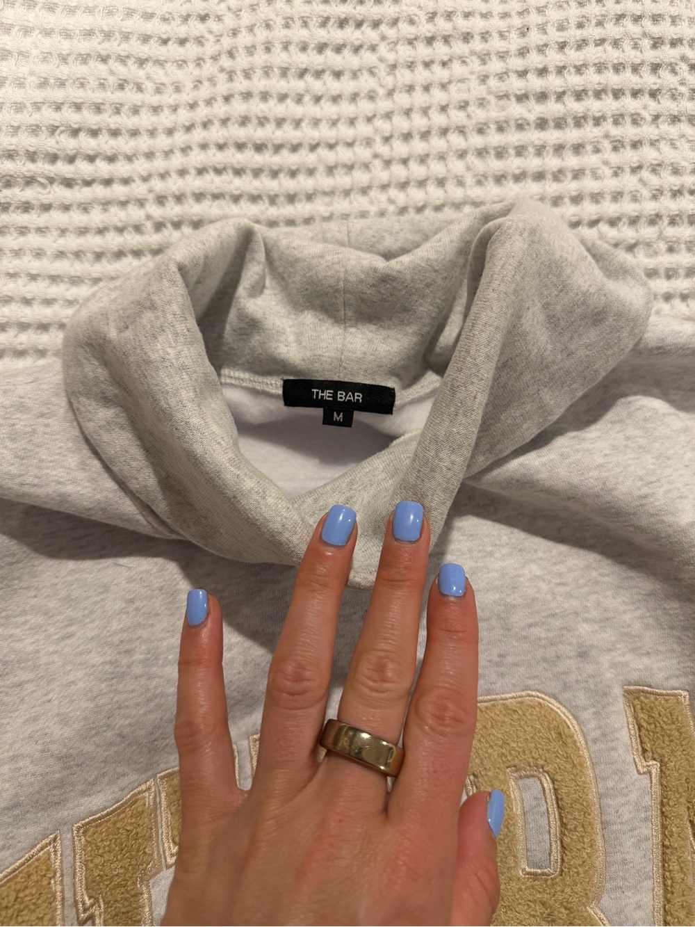 The BAR Sweatshirt - Picture 3 of 3